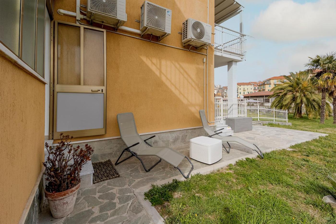Il Gattino Di Porto - Apt 3 - Monolocale Veranda Piscina Imperia Εξωτερικό φωτογραφία
