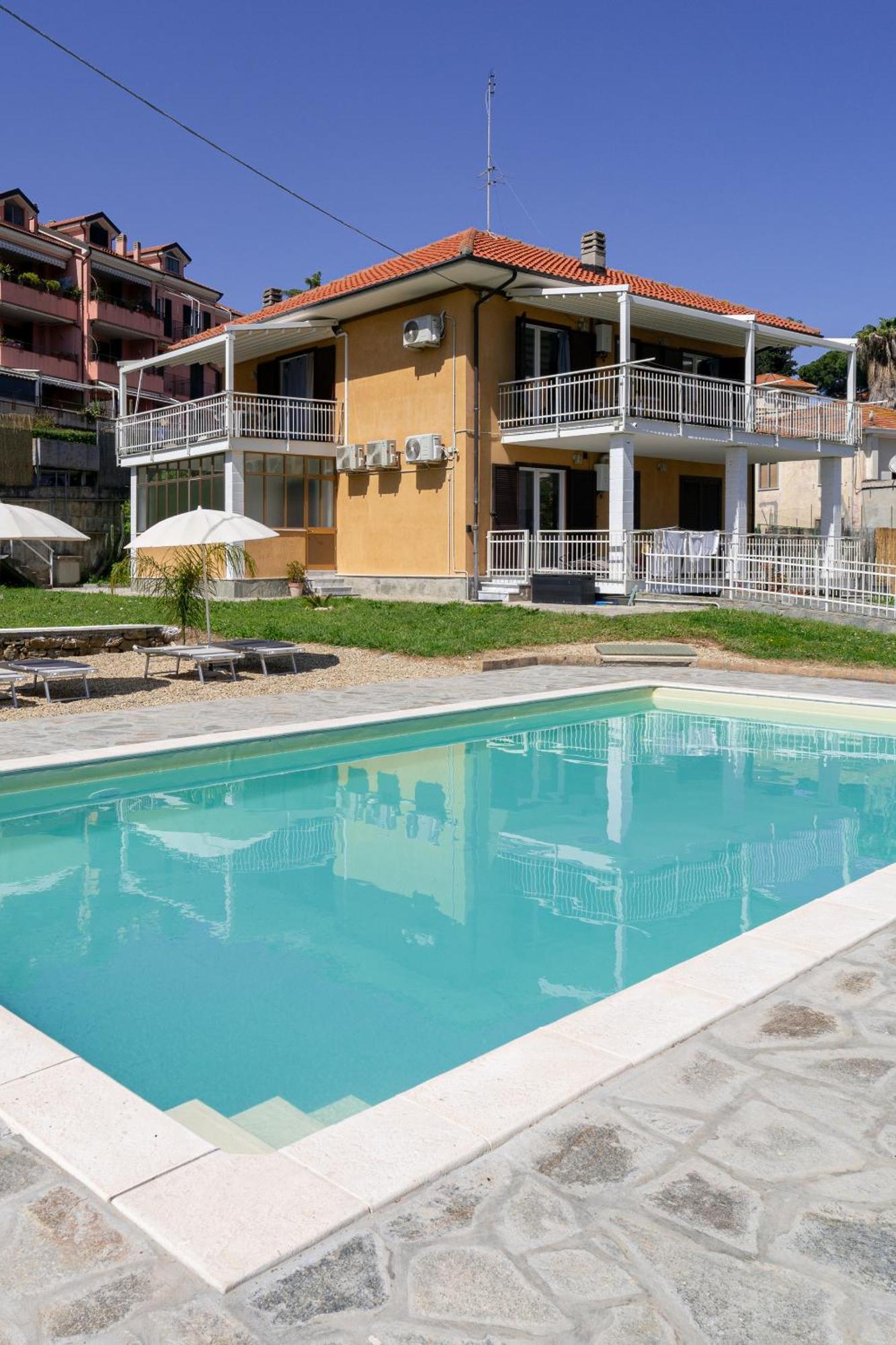 Il Gattino Di Porto - Apt 3 - Monolocale Veranda Piscina Imperia Εξωτερικό φωτογραφία