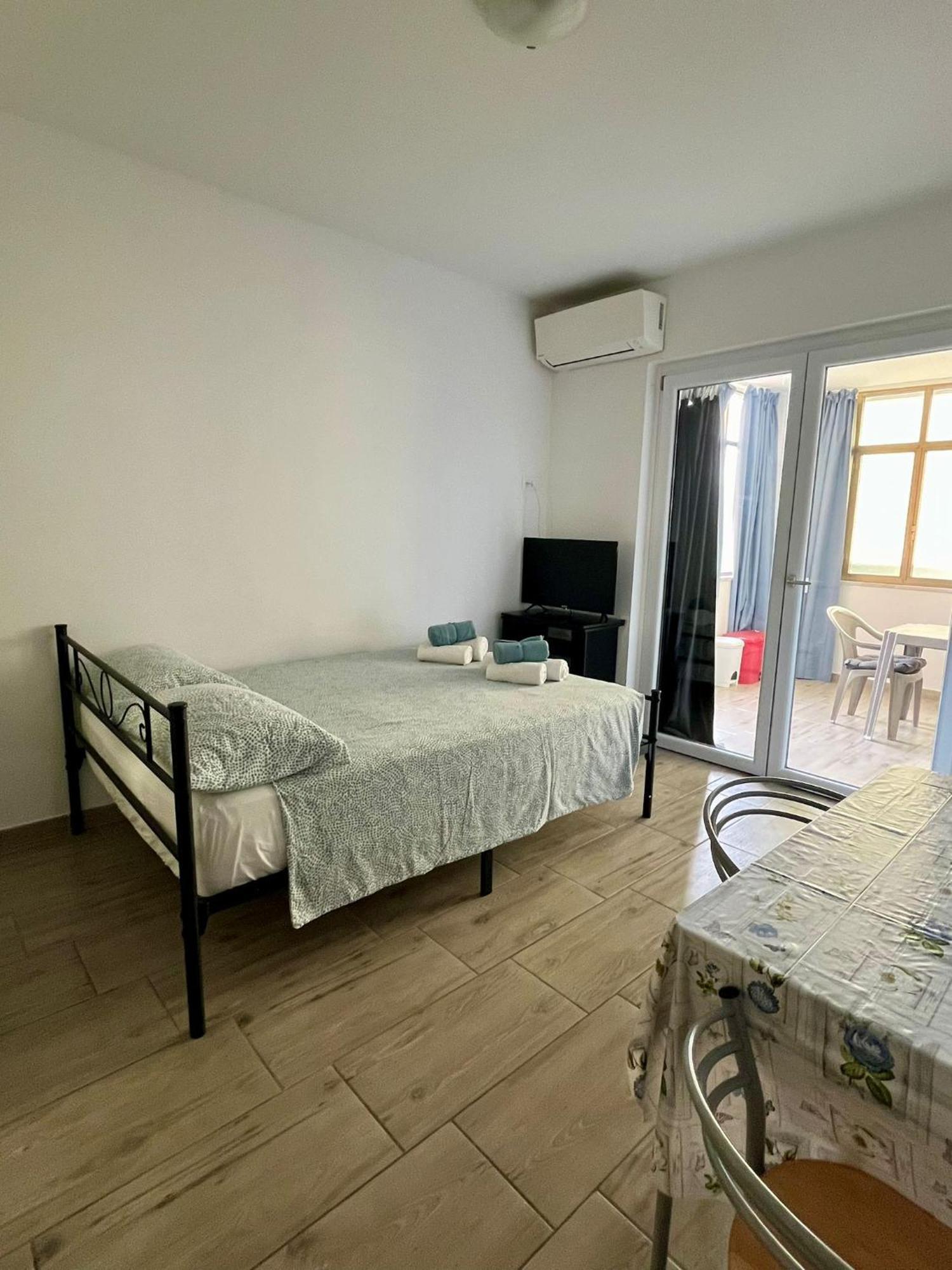 Il Gattino Di Porto - Apt 3 - Monolocale Veranda Piscina Imperia Εξωτερικό φωτογραφία
